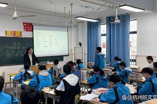 惠特利补时阶段替补登场，曼联青训已有250人为一线队首秀